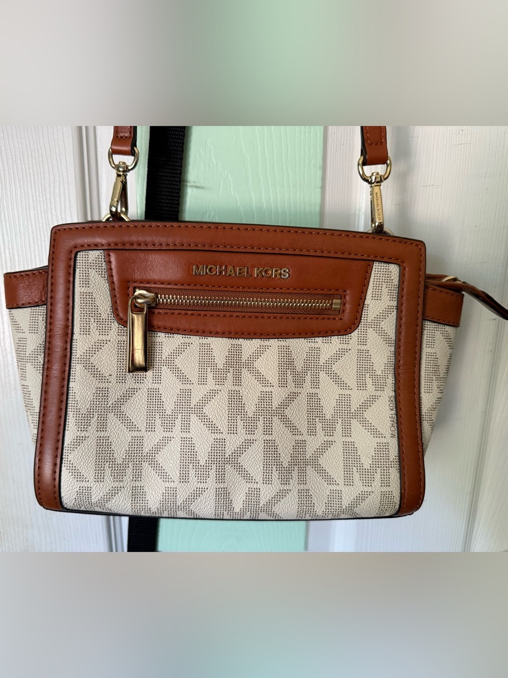 MICHAEL KORS Neutral Crossbody
